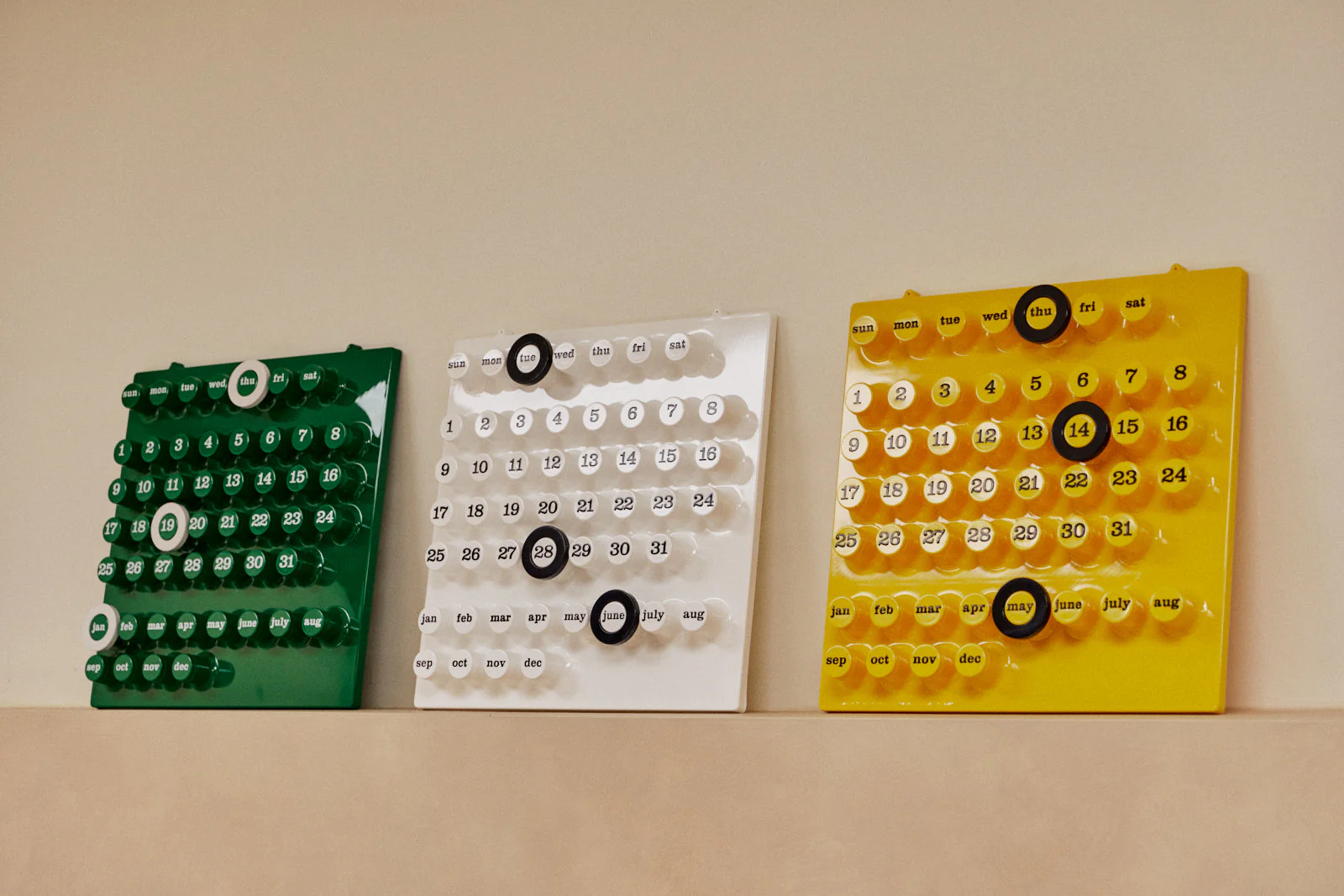 Ring-A-Date Perpetual Calendar - Image 10