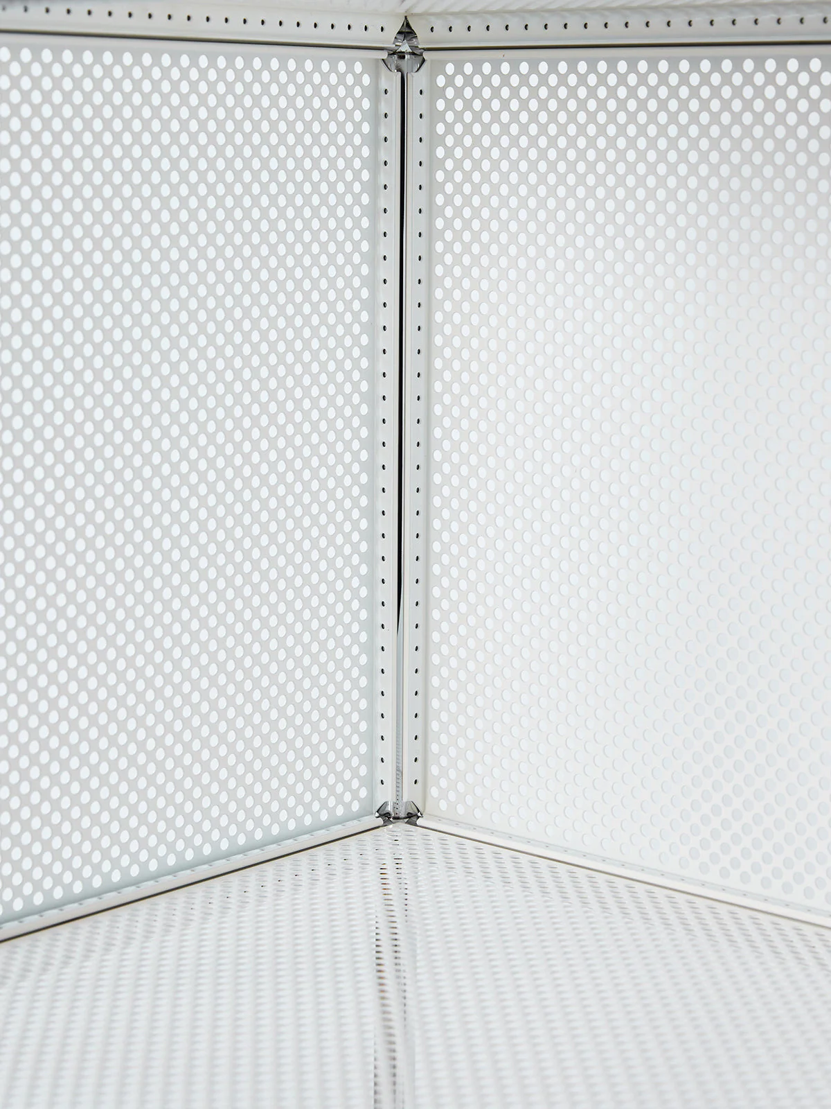 USM Haller Bookshelf Perforated - Image 7